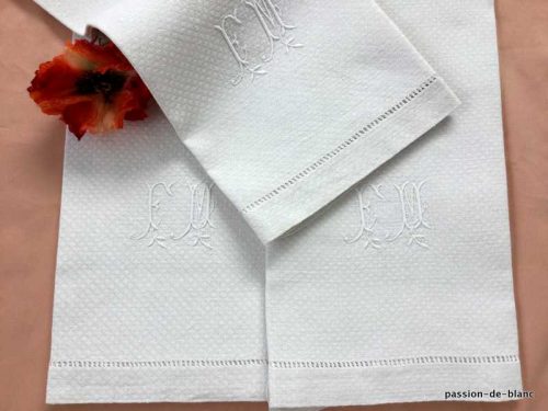 LINGE ANCIEN – Lot de 3 serviettes de toilette pour visage avec monogramme FM  broderie main sur toile pur lin