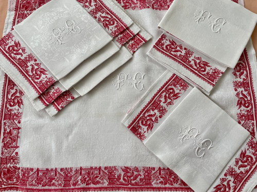 Lot de 7 grandes serviettes avec liteaux rouge . Napoléon III sur toile pur lin