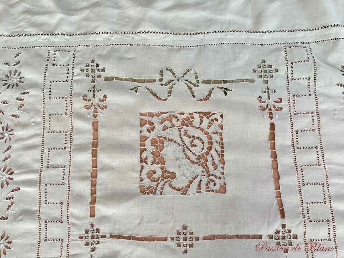 Dessus de lit style renaissance broderie Richelieu et Anglaise main sur lin – Image 12