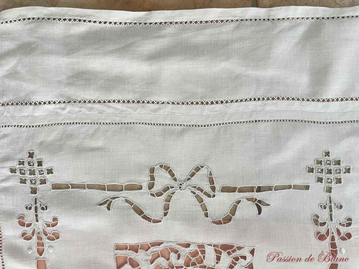 Dessus de lit style renaissance broderie Richelieu et Anglaise main sur lin – Image 7