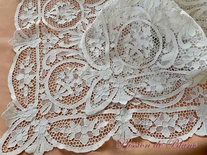 nappe Venise broderie main