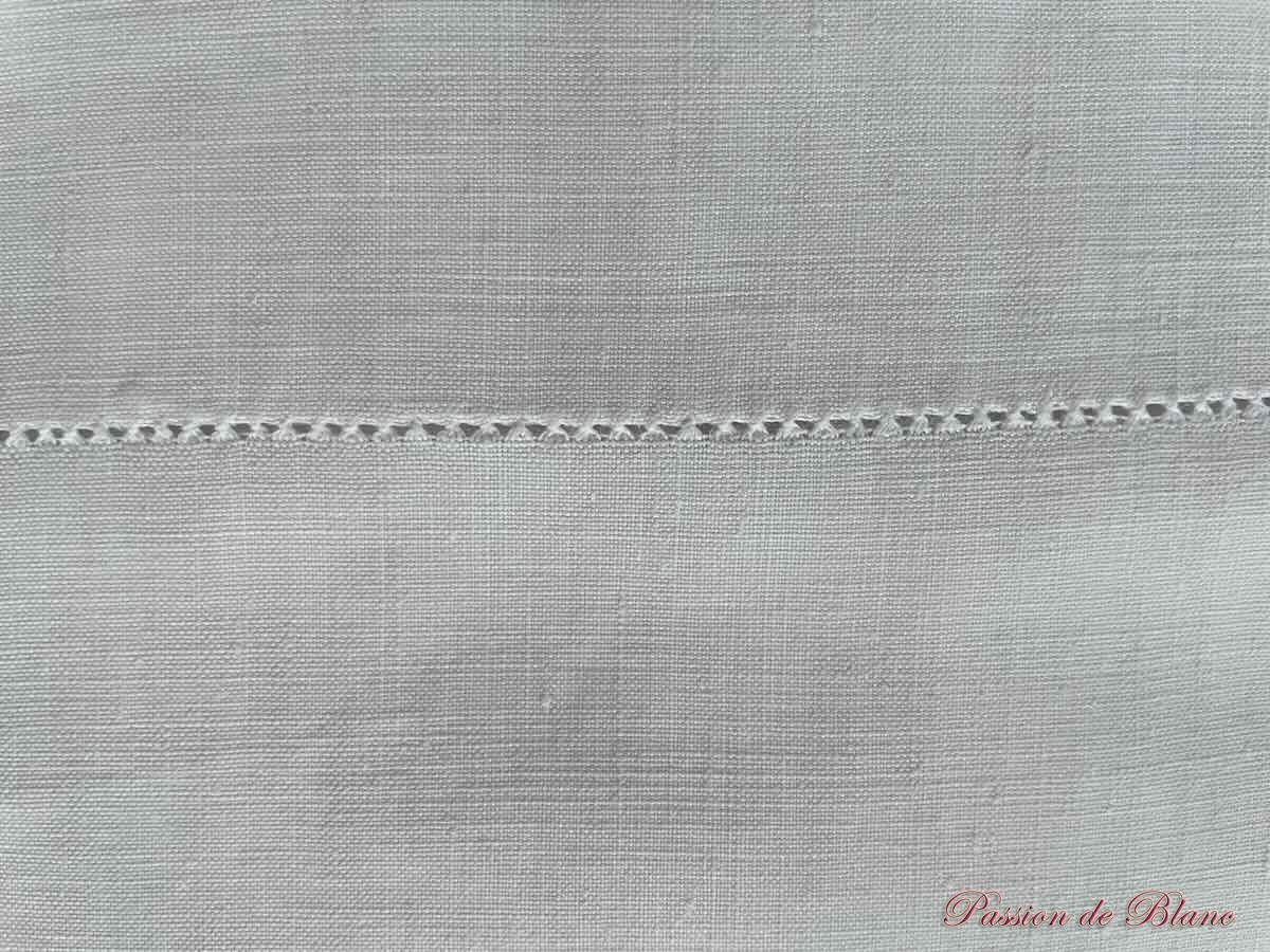 Rare très grand drap en lin fin blanc en parfait état avec monogramme JM – Image 5