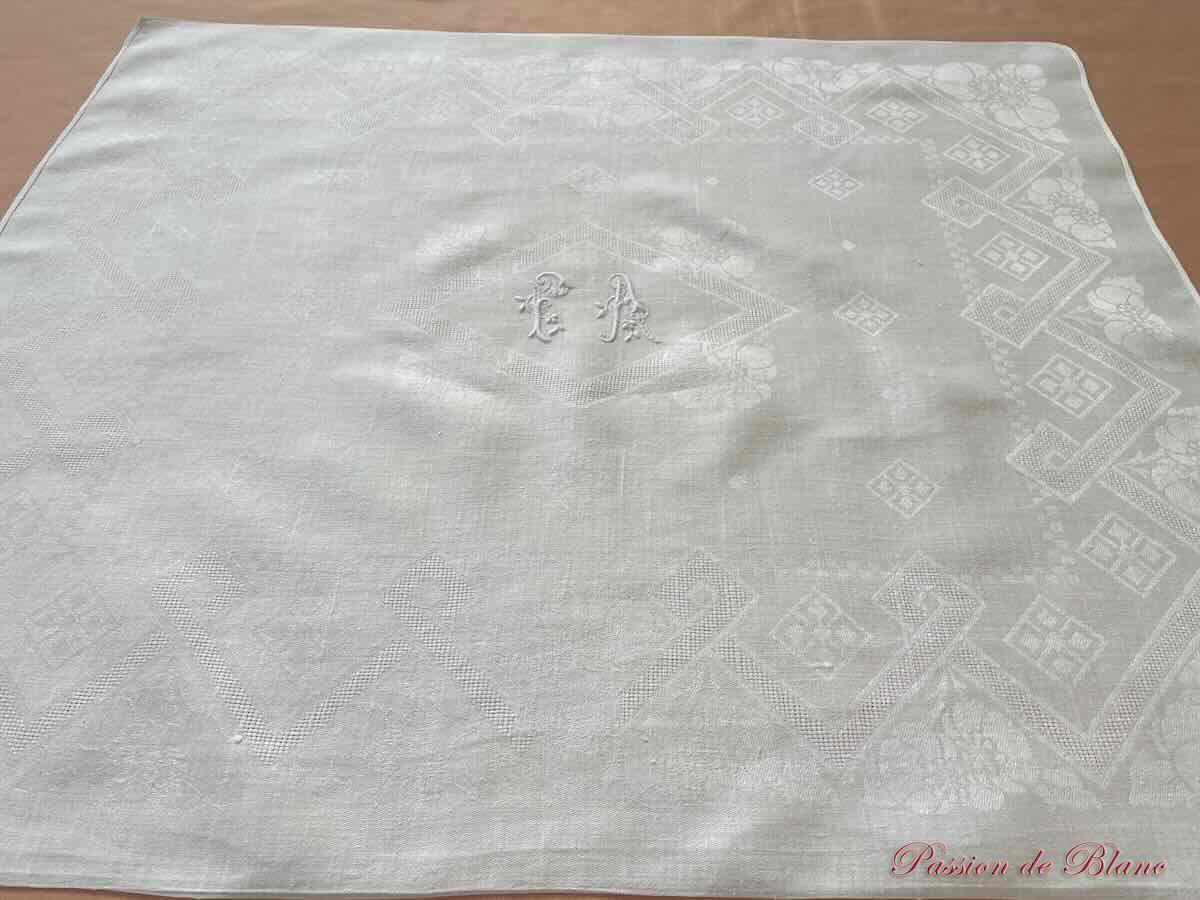 Service de table 12 couverts en damassé de coton avec monogramme MS brodé main – Image 2