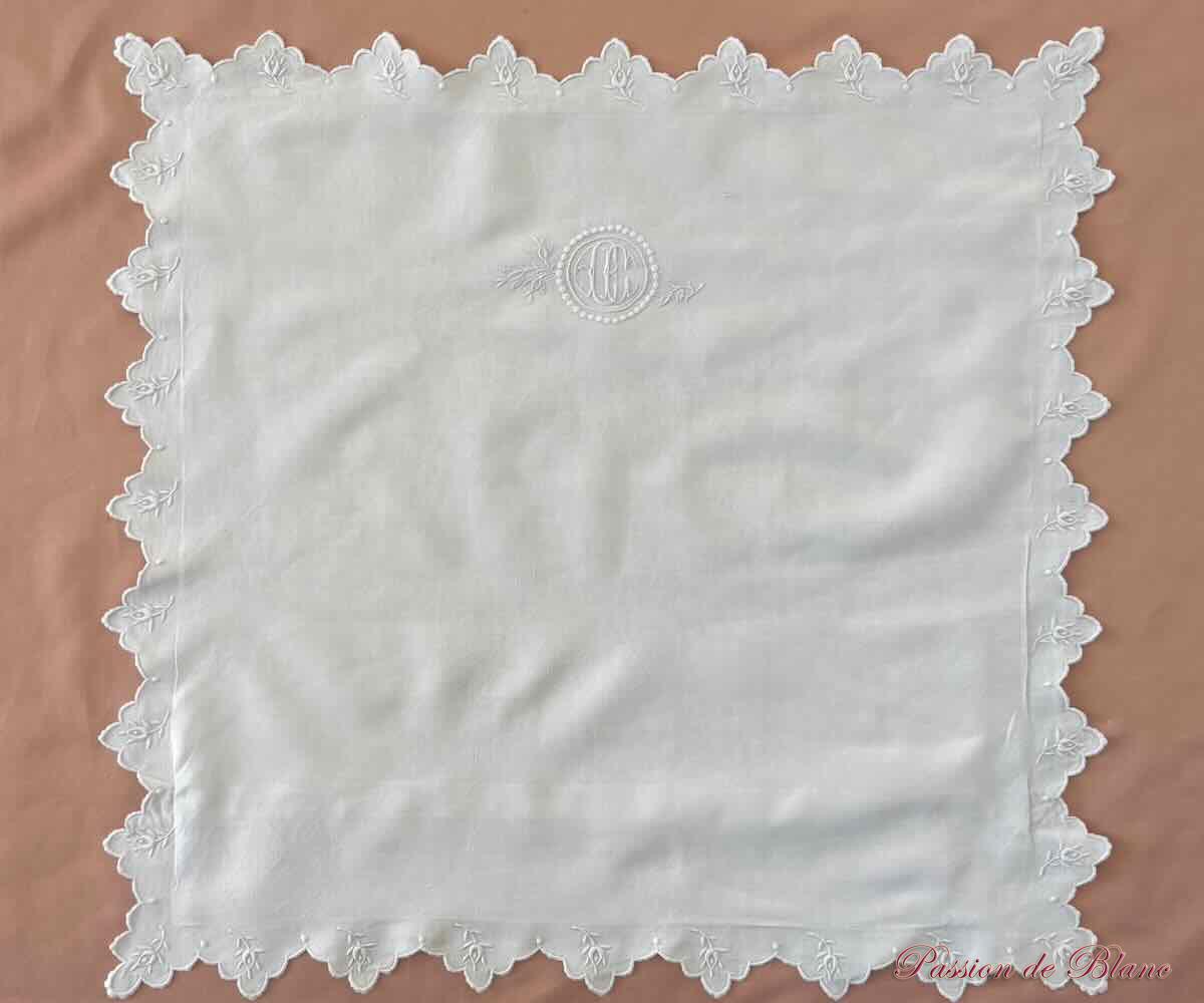 Paire De Taies Festonnées Avec Boutons De Rose,Toile De Lin, Monogramme CE – Image 7