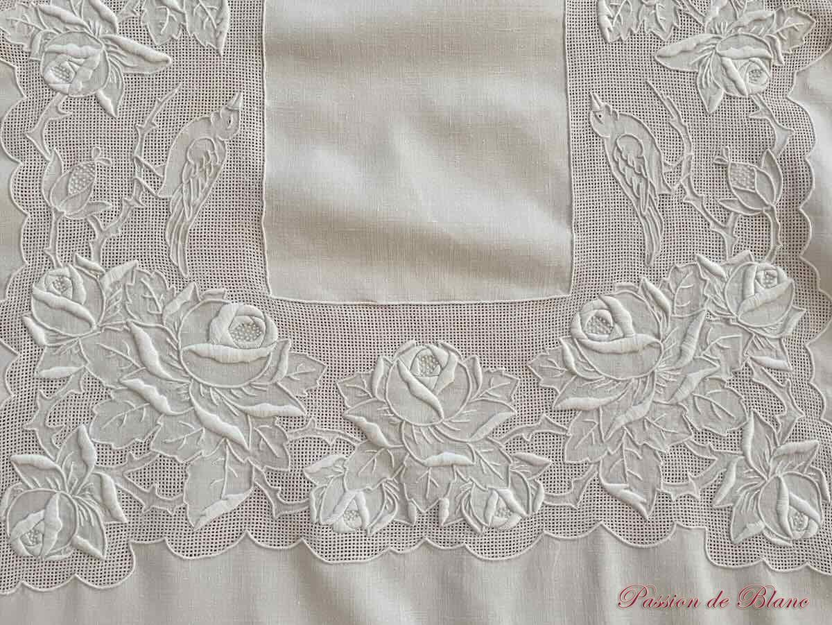 Nappe oiseaux fleurs lin