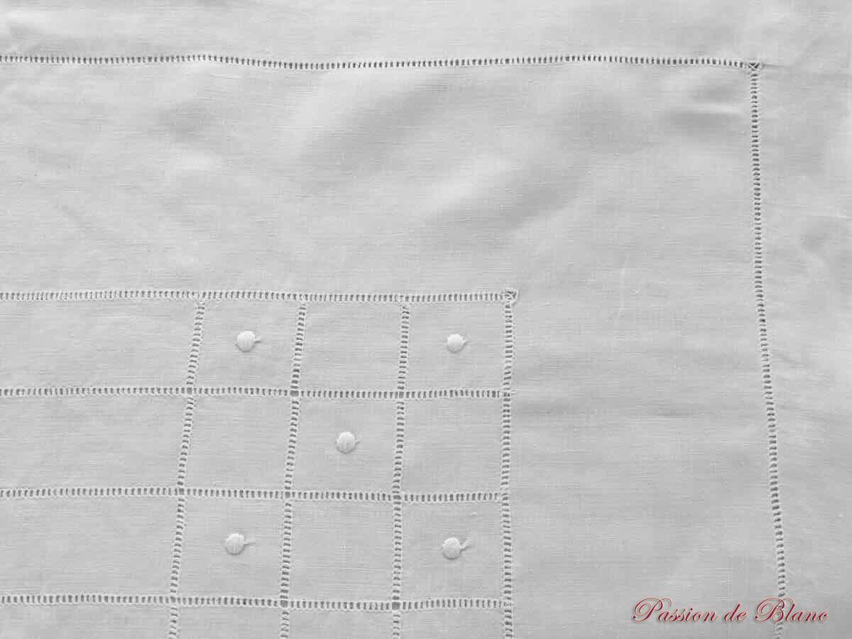 Service de table 12 couverts en fil de lin,avec fils tirés, pois et monogramme MG – Image 11