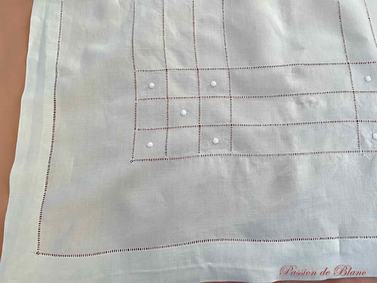 Service de table 12 couverts en fil de lin,avec fils tirés, pois et monogramme MG – Image 3