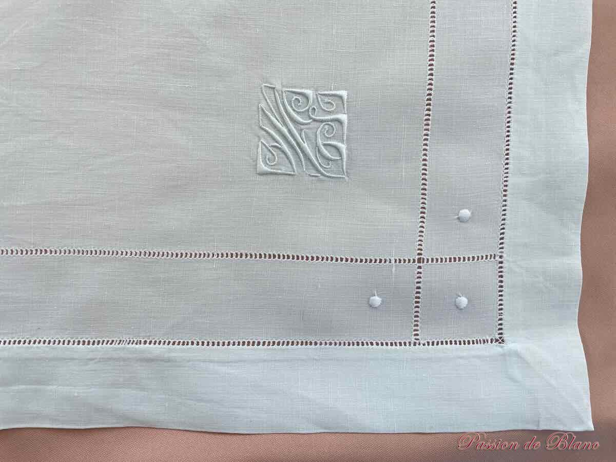 Service de table 12 couverts en fil de lin,avec fils tirés, pois et monogramme MG – Image 8