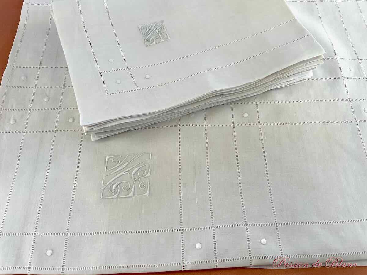 Service de table 12 couverts en fil de lin,avec fils tirés, pois et monogramme MG – Image 7