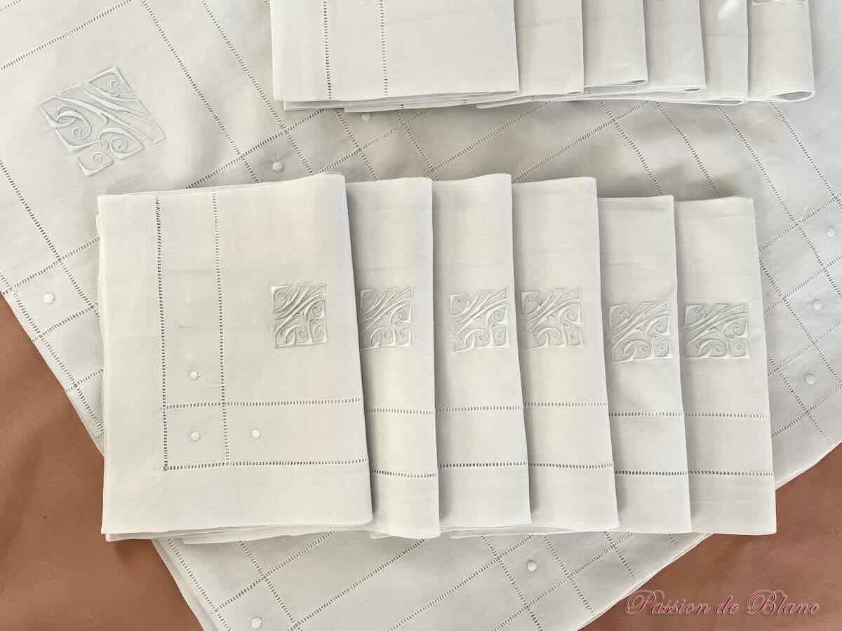 Service de table 12 couverts en fil de lin,avec fils tirés, pois et monogramme MG – Image 9