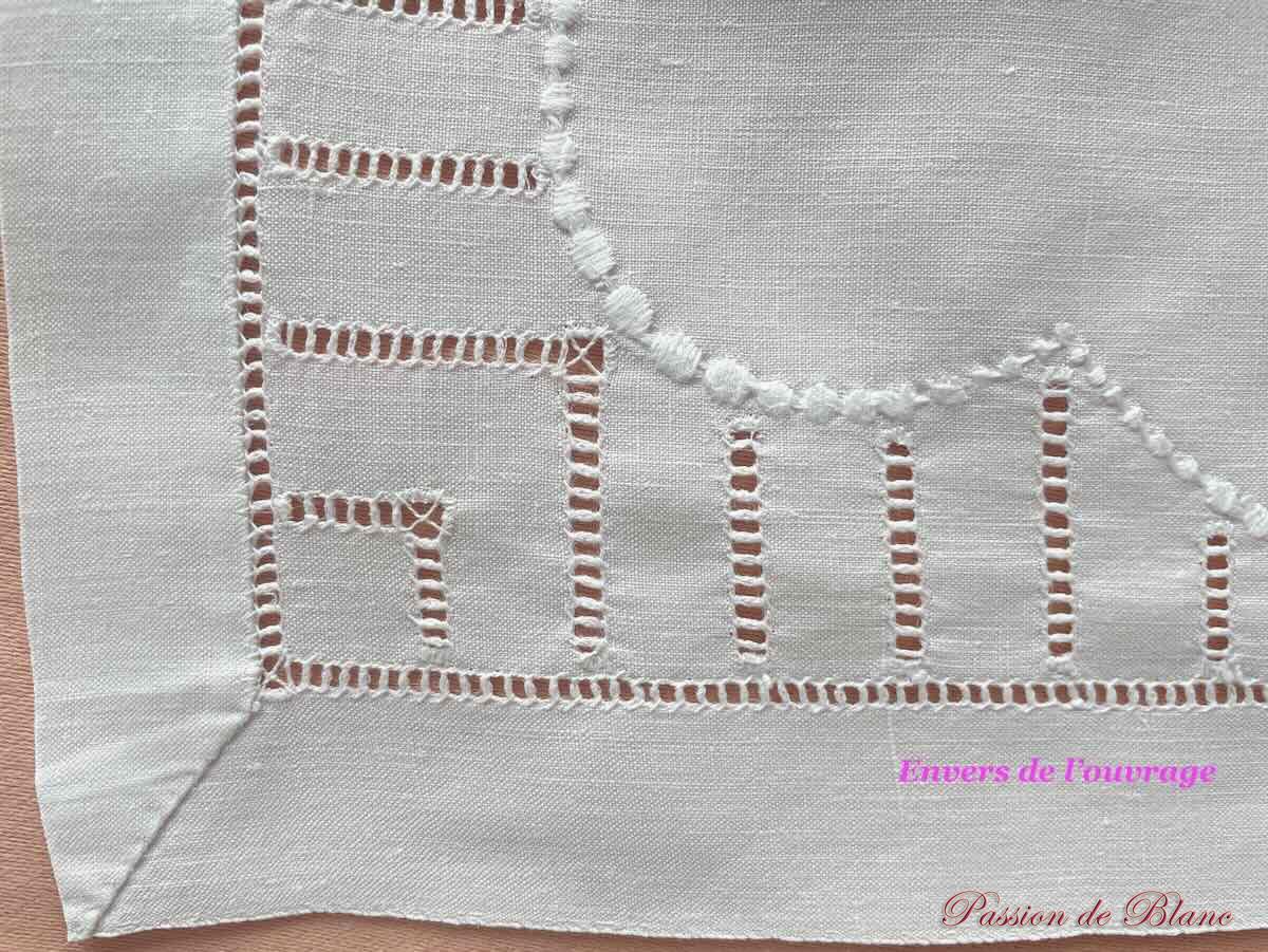 Lot de 11 grandes serviettes de table en fil de lin avec fine broderie main – Image 5