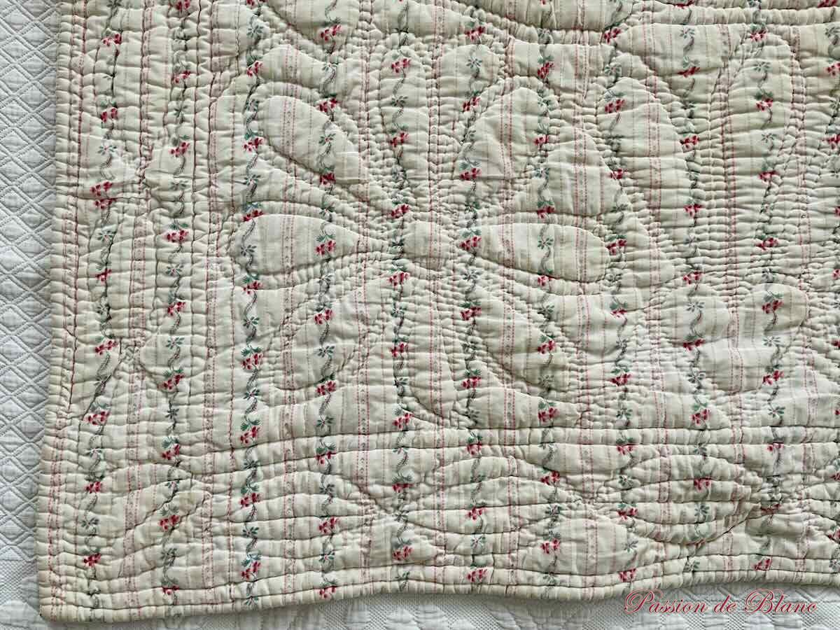 Petite couverture Piquée main double face avec imprimés différents – Image 5