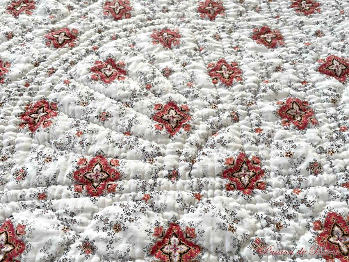 Courte pointe piquée main