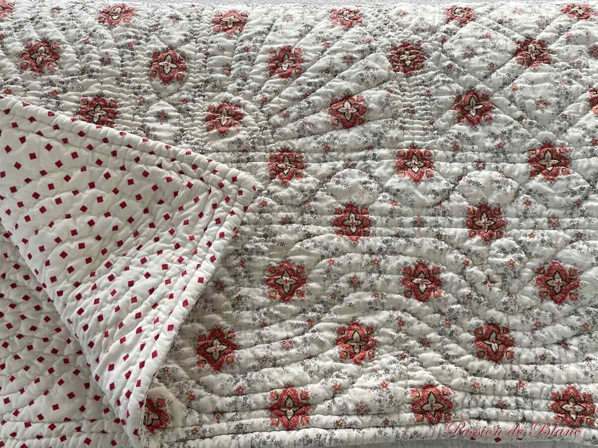 Courte pointe piquée main