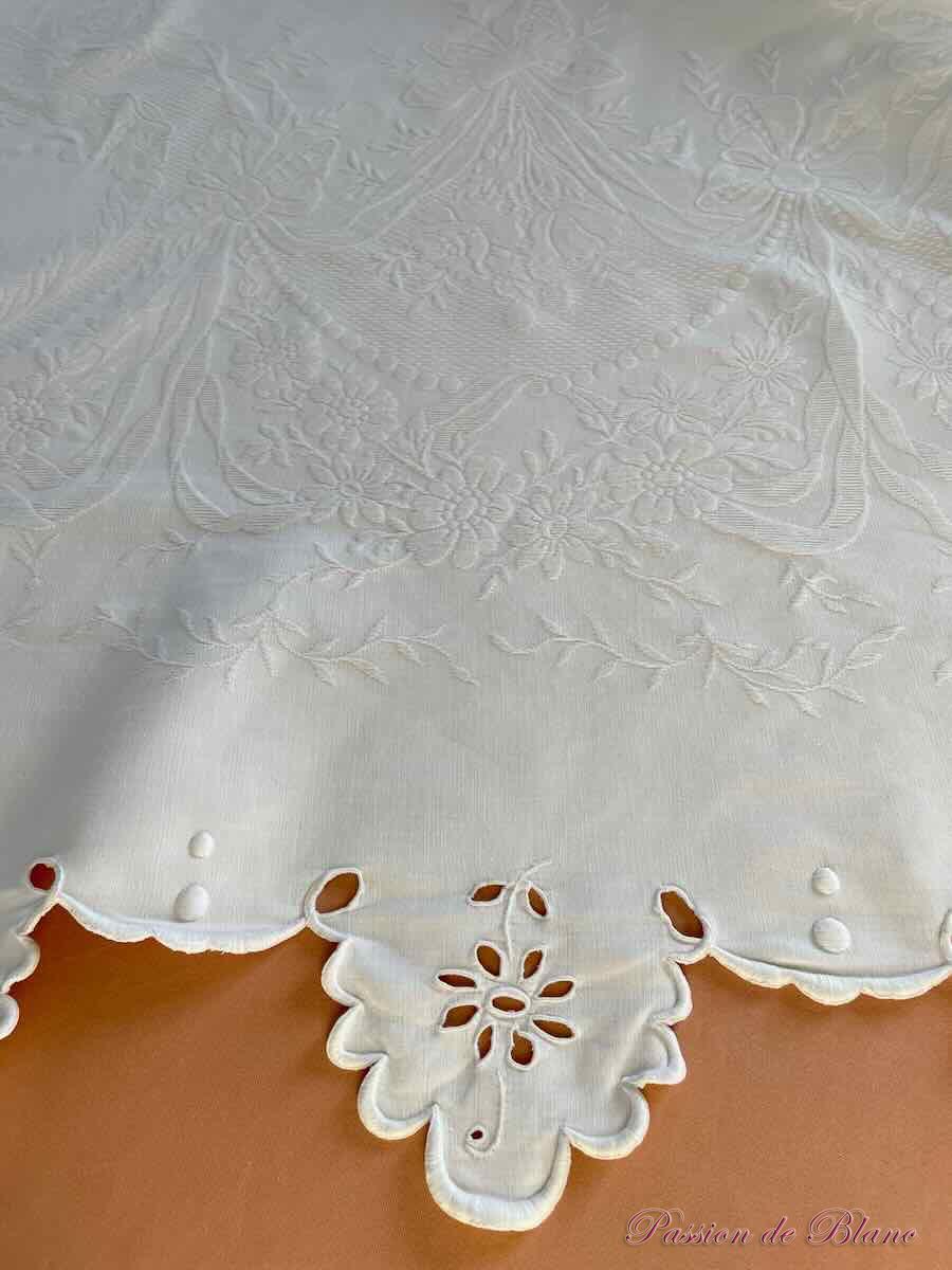 Belle couverture fine festonnée en piqué de coton avec monogramme CS brodé – Image 7