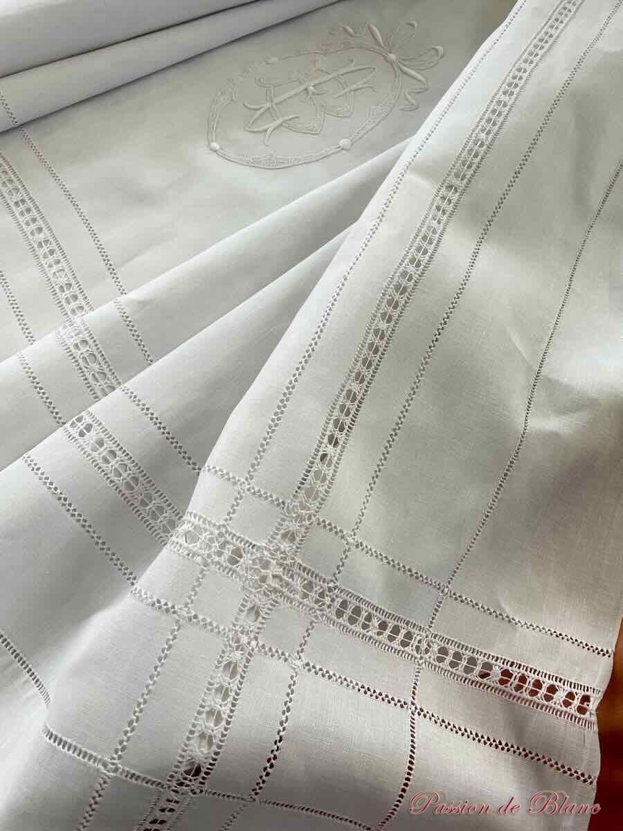 Drap EB Lin fin broderie