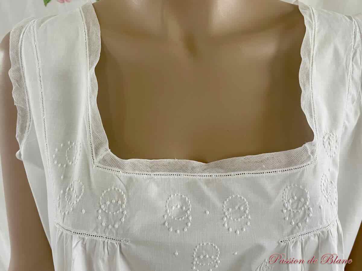 Chemise femme brodée