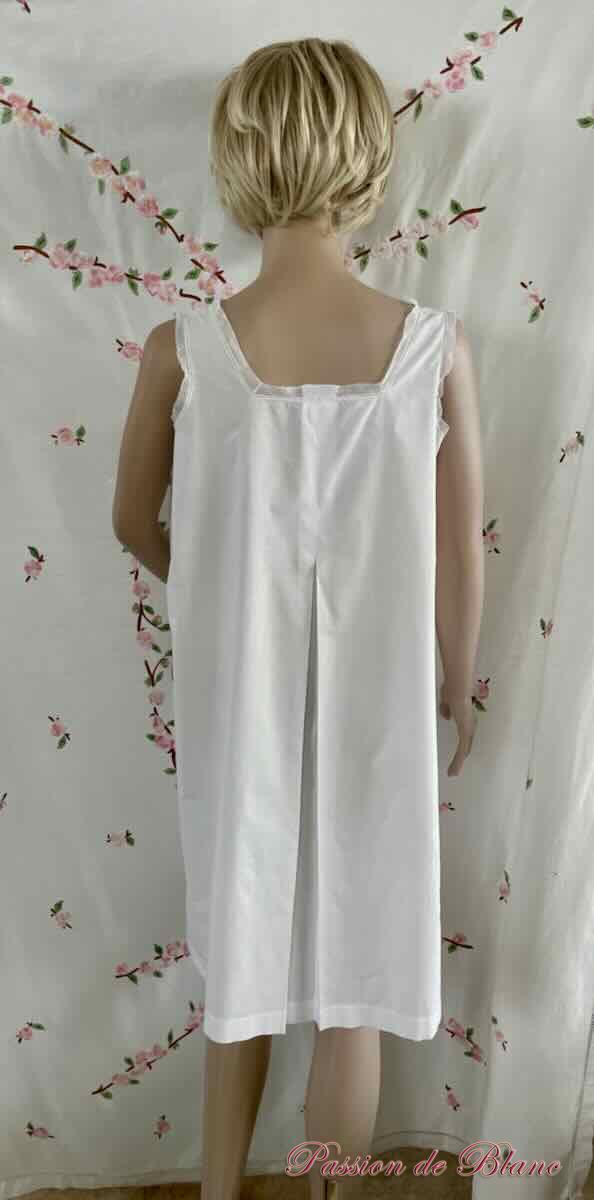Chemise de jour avec empiècement brodée sur très fine percale et tulle – Image 7