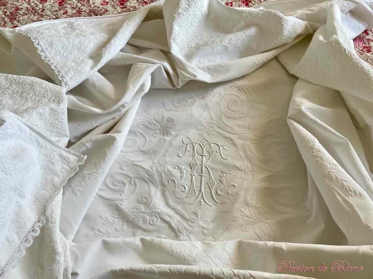 Couverture piquée plat