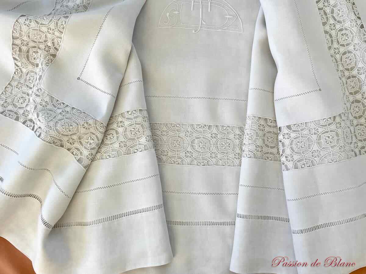 Drap dentelle aiguille