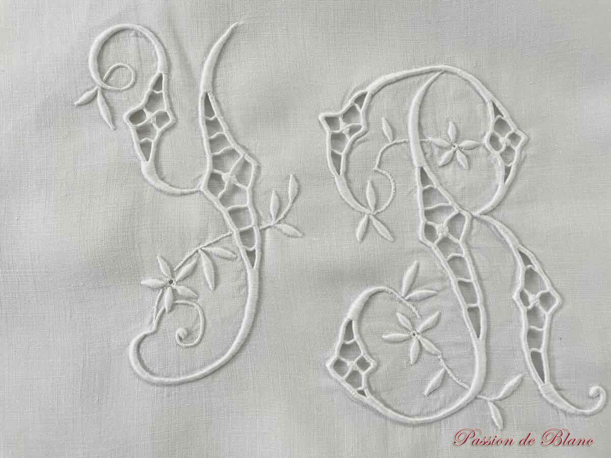 Drap lin YR broderies retours