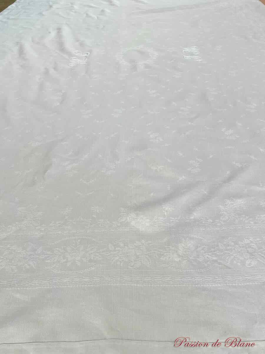 Service de table en damassé de lin fin avec 2 monogrammes JM brodé main – Image 11