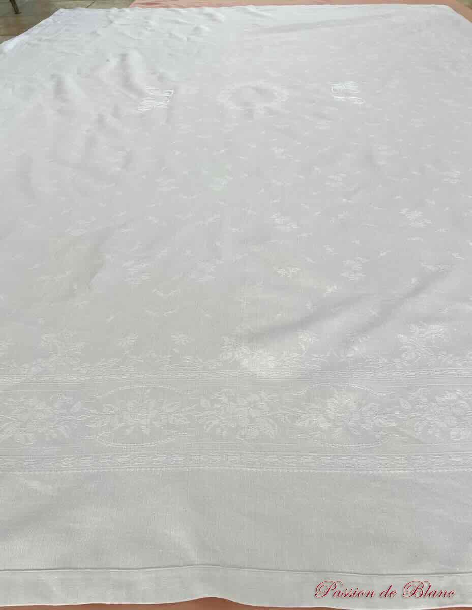 Service de table en damassé de lin fin avec 2 monogrammes JM brodé main – Image 10