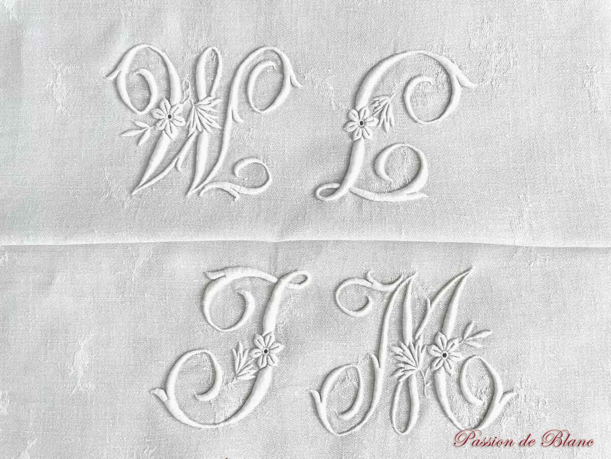 Service de table en damassé de lin fin avec 2 monogrammes JM brodé main – Image 6
