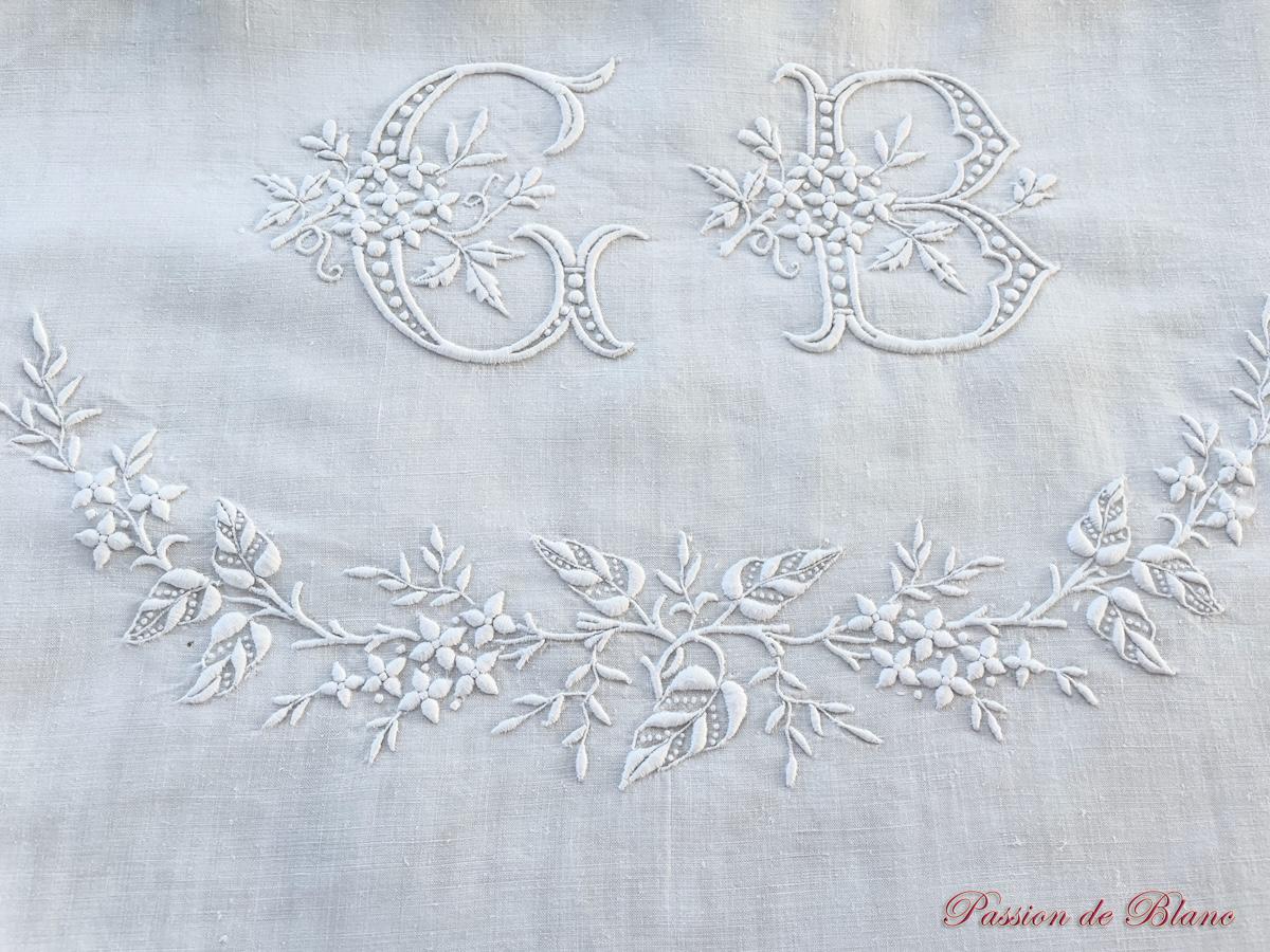 Drap de lin fin, broderie main avec monogramme CB – Image 4