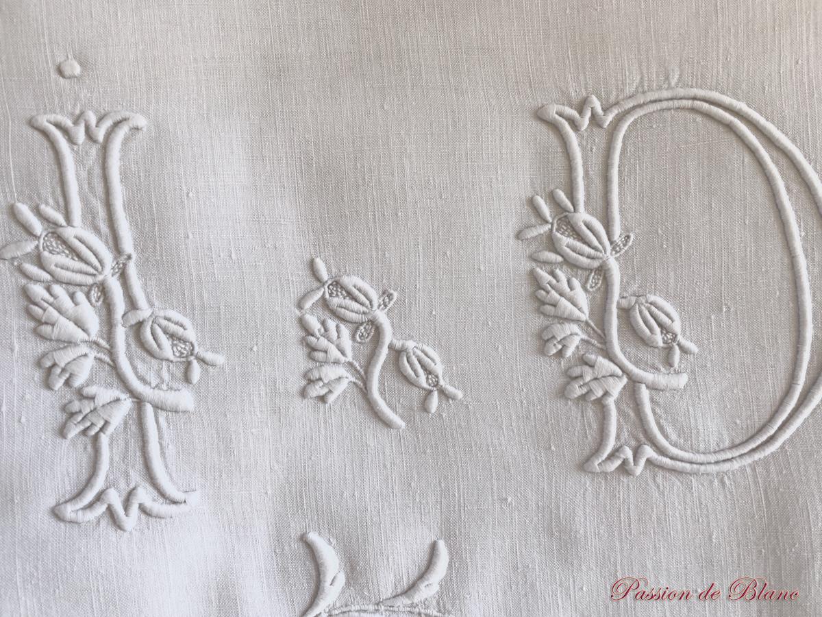 Grand drap de lin fin, broderie main avec superbe monogramme ID – Image 3