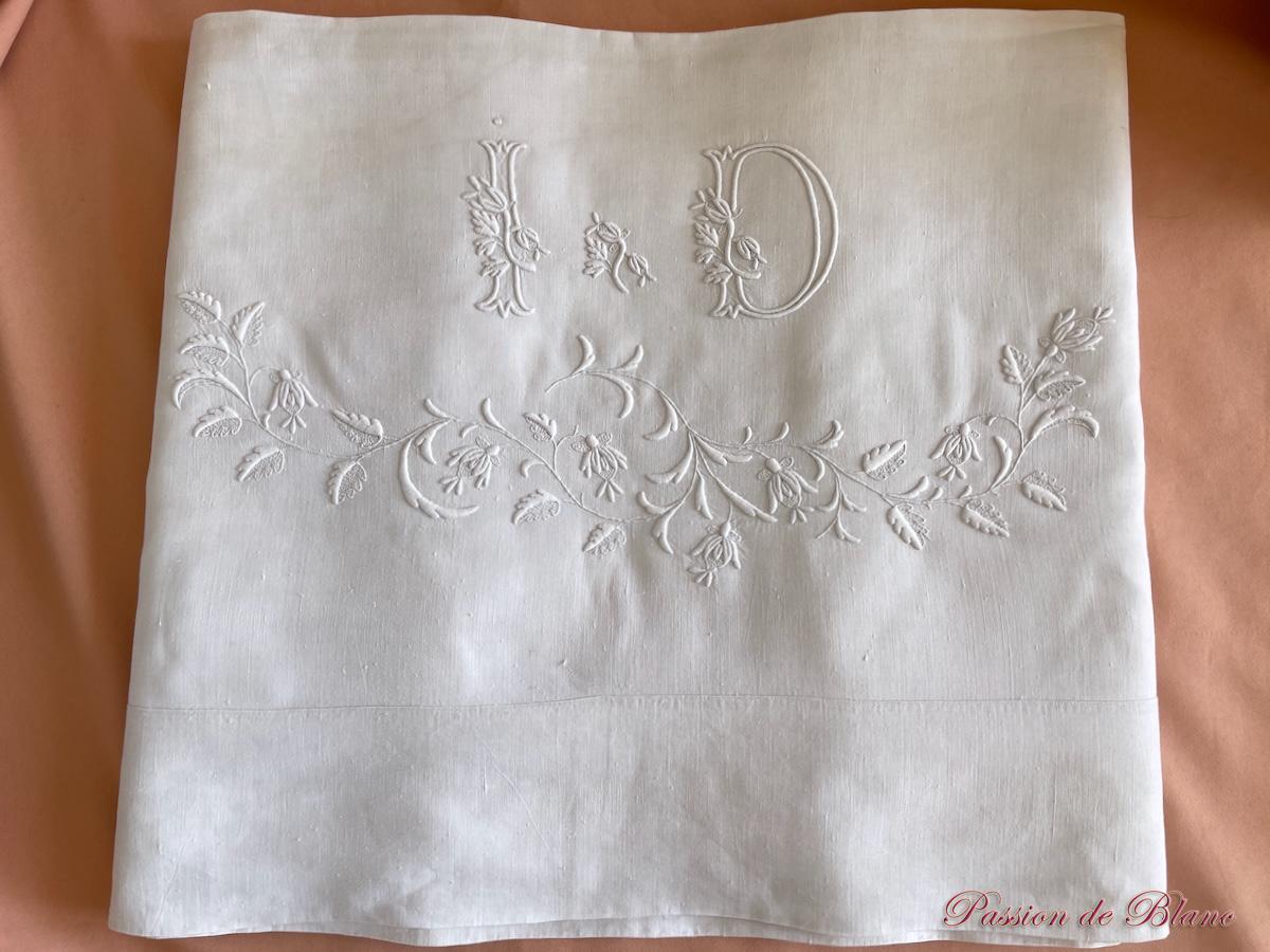 Grand drap de lin fin, broderie main avec superbe monogramme ID – Image 9