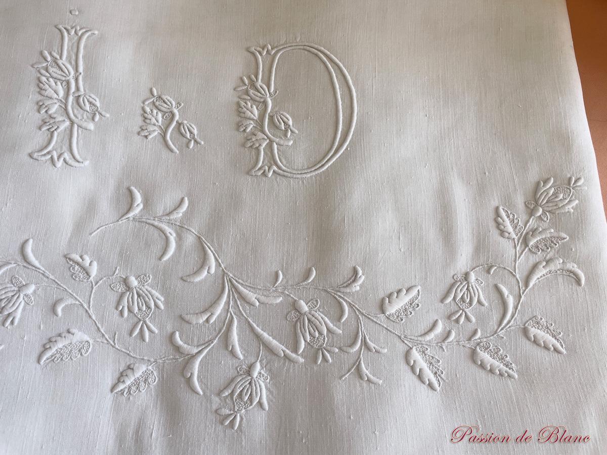 Grand drap de lin fin, broderie main avec superbe monogramme ID – Image 6