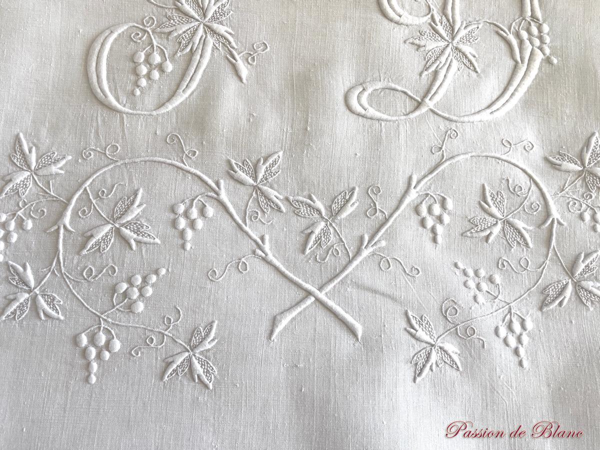 Grand drap de lin fin, broderie main avec superbe monogramme JD – Image 3