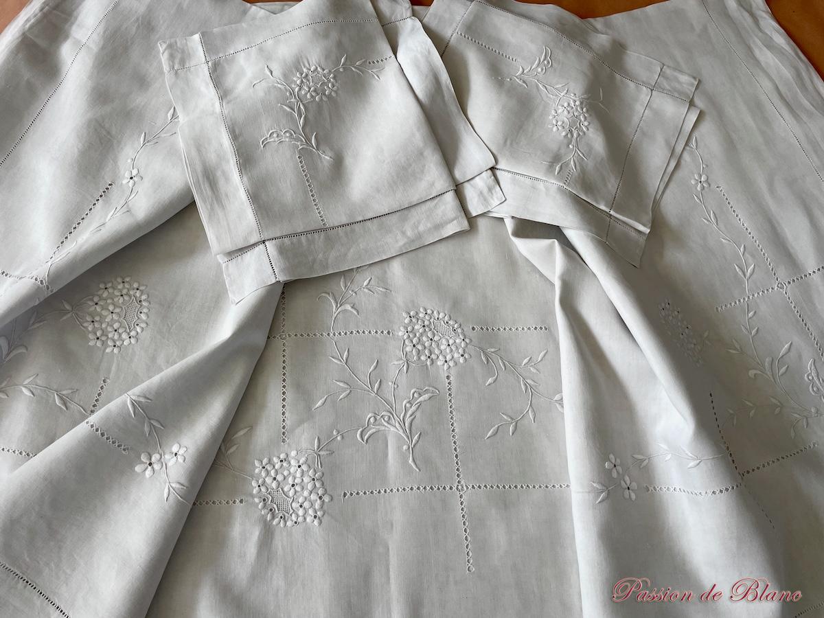 Parure lit broderie main