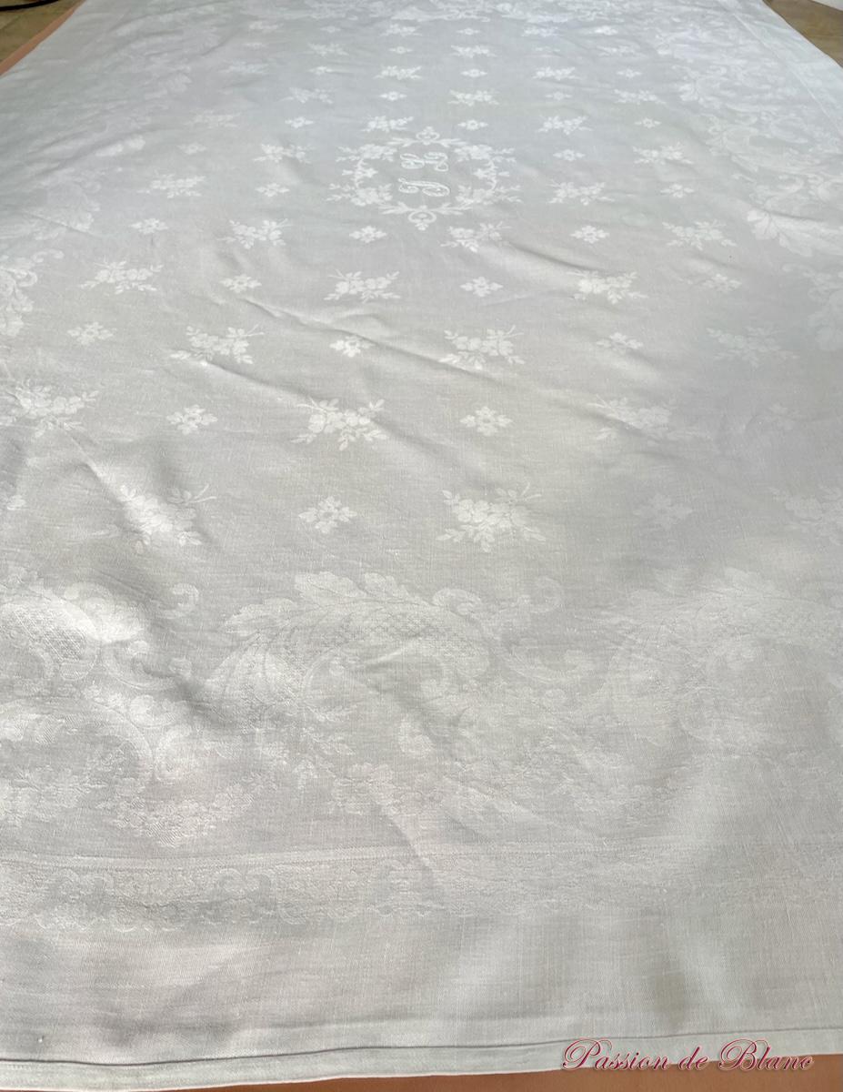 Service de table 12 couverts en damassé de lin fin avec grand monogramme JL brodé main – Image 5