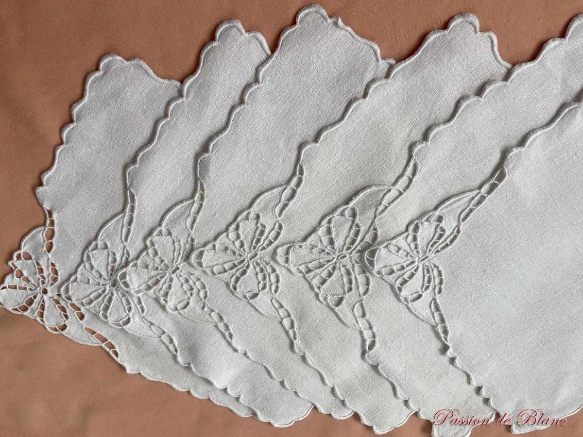 Service à thé broderie Richelieu : petite nappe + 6 serviettes en granité de lin – Image 7
