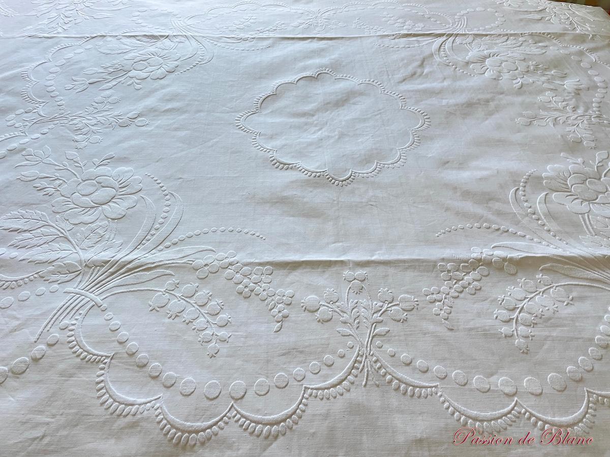 Couverture de mariage festonnée en piqué de coton avec 2 monogrammes RD – Image 8