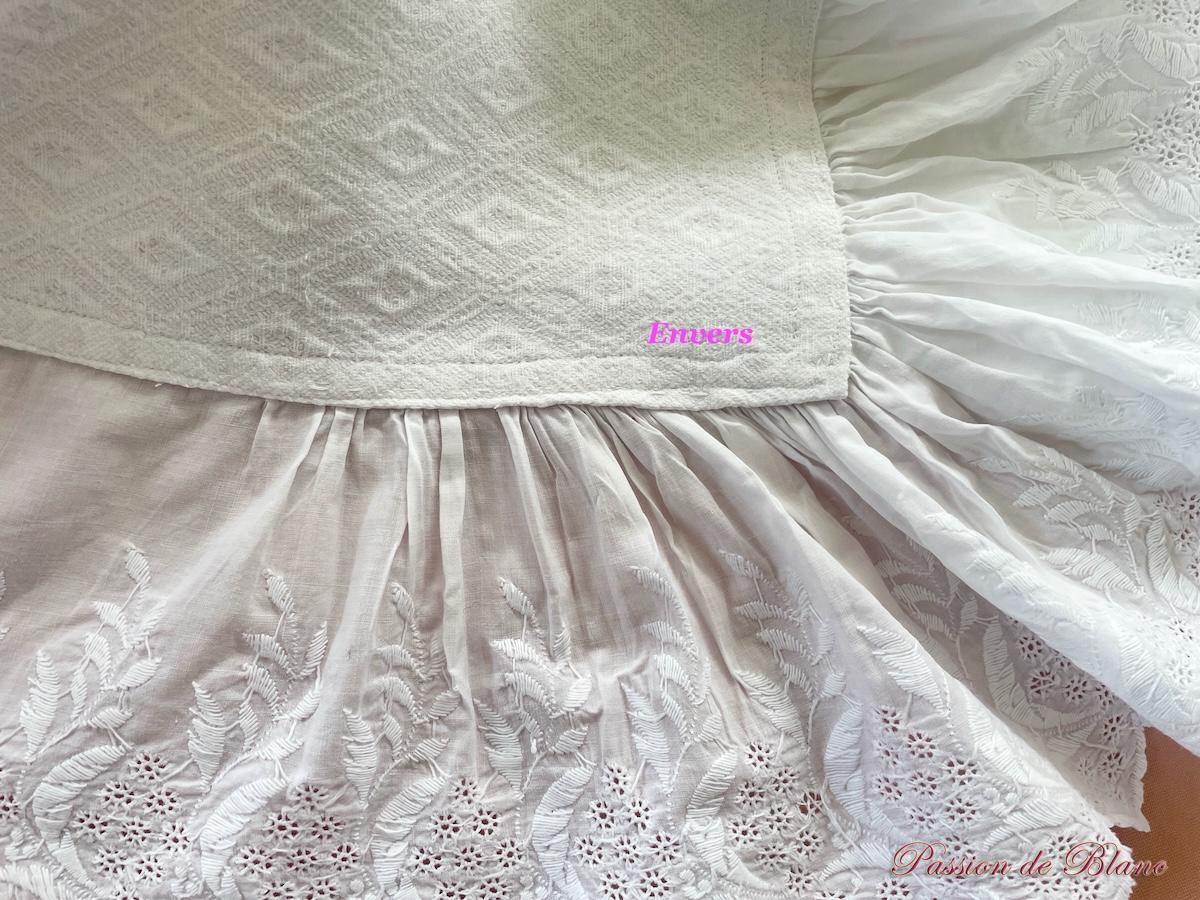 Couverture en piqué, monogramme MB avec volant dentelle brodée sur 4 côtés – Image 9