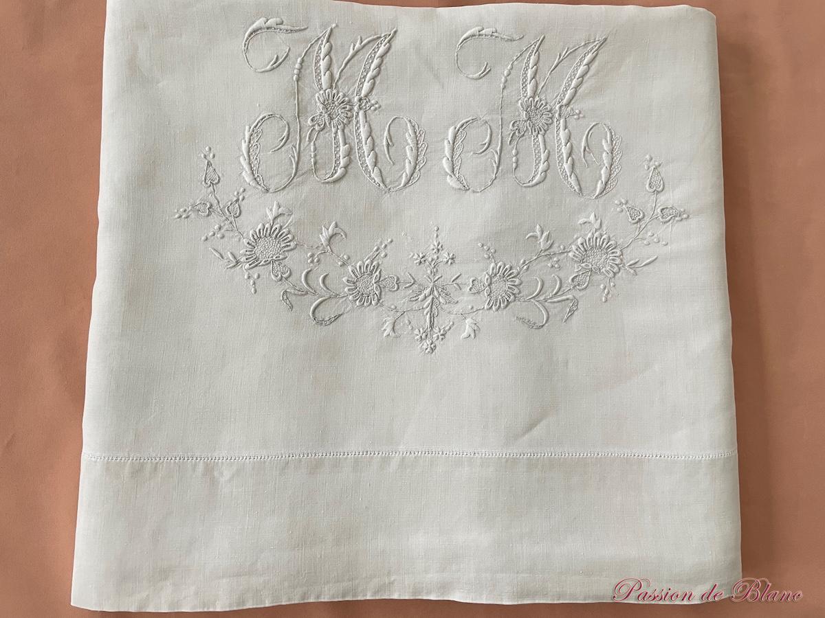 Drap monogramme CB