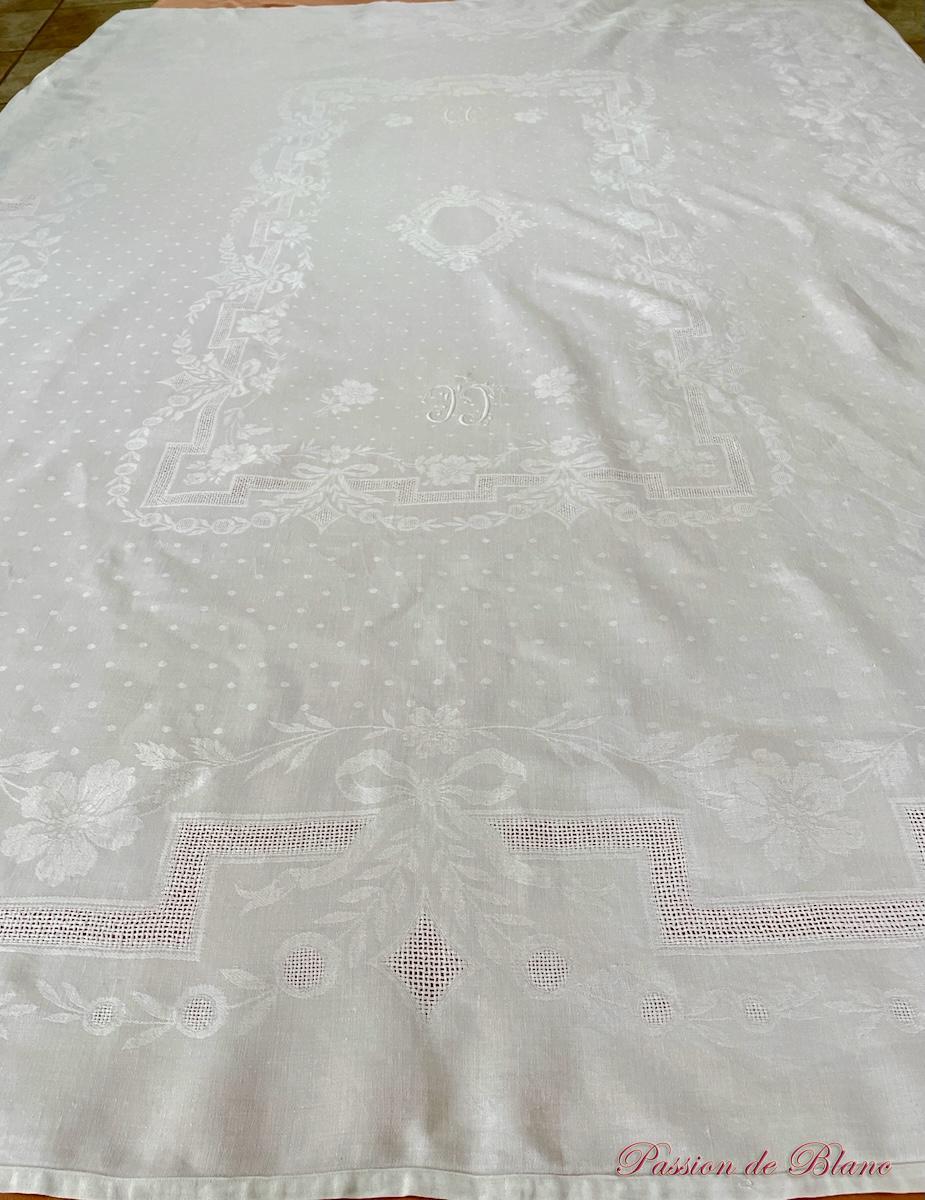 Nappe en damassé de lin fin avec motifs tissés ,2 monogrammes CG brodés main – Image 8