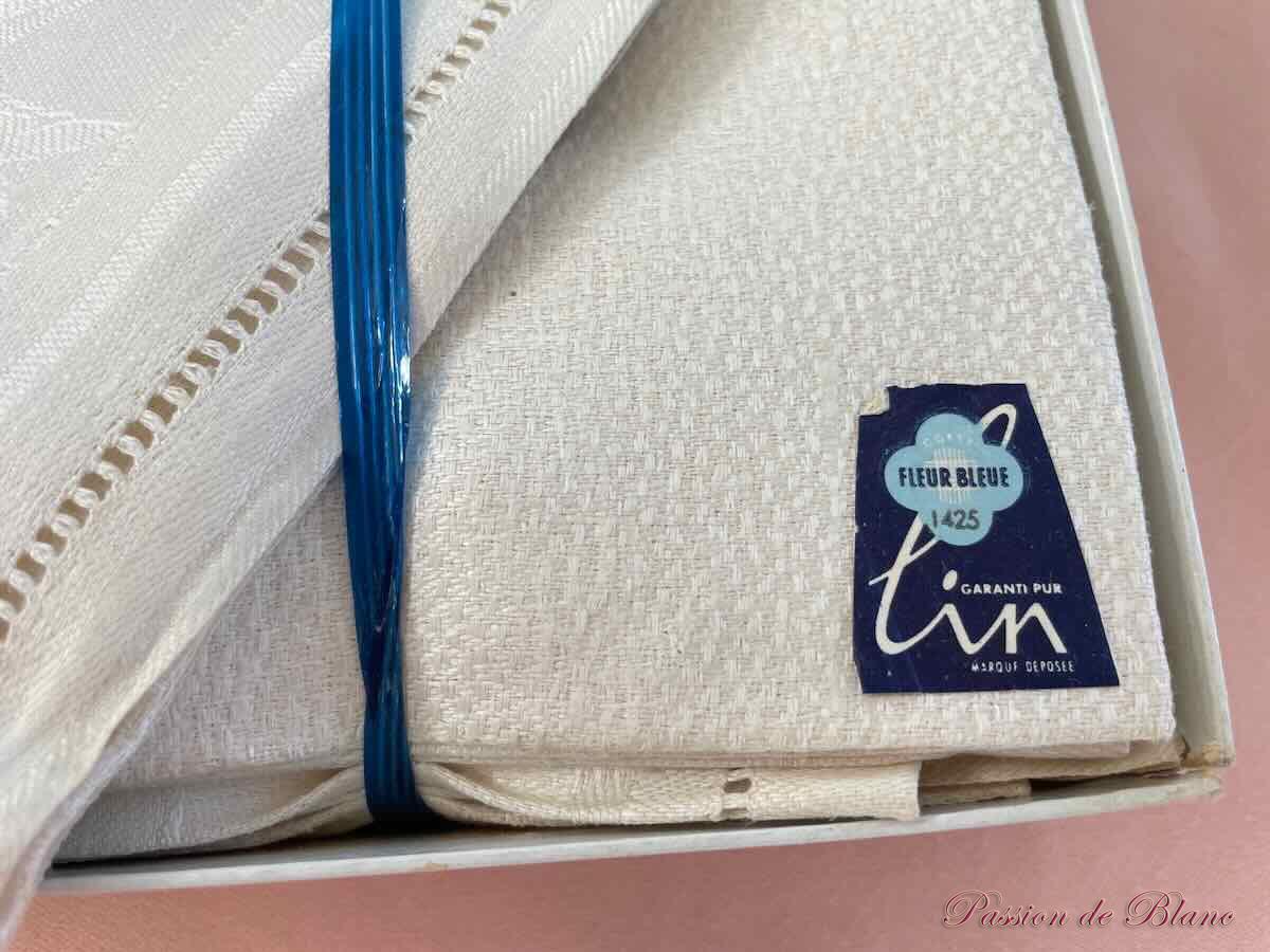 Service table lin fleur bleue