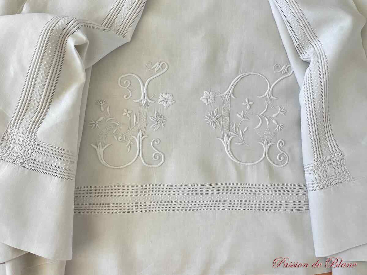 Drap lin fin JC retours brodés