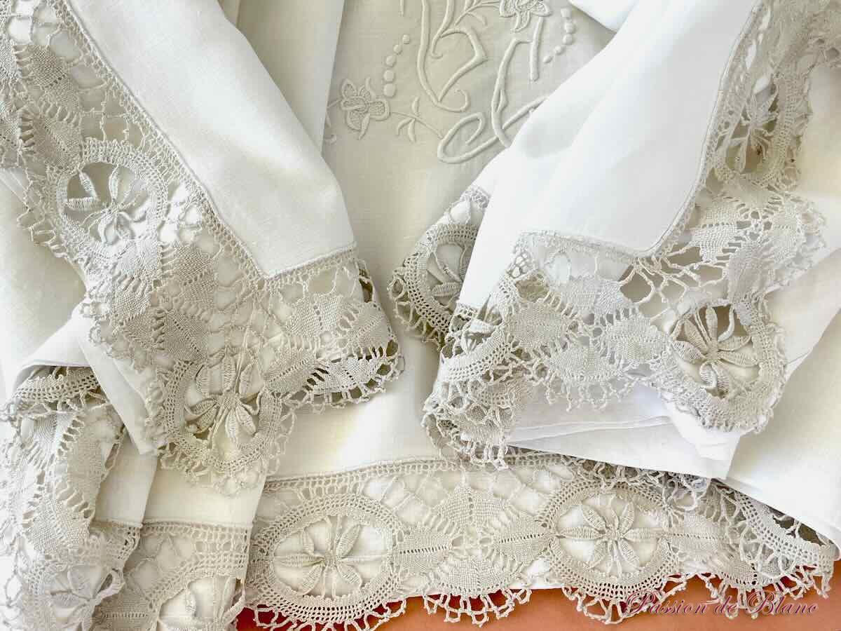 Drap dentelle du Puy
