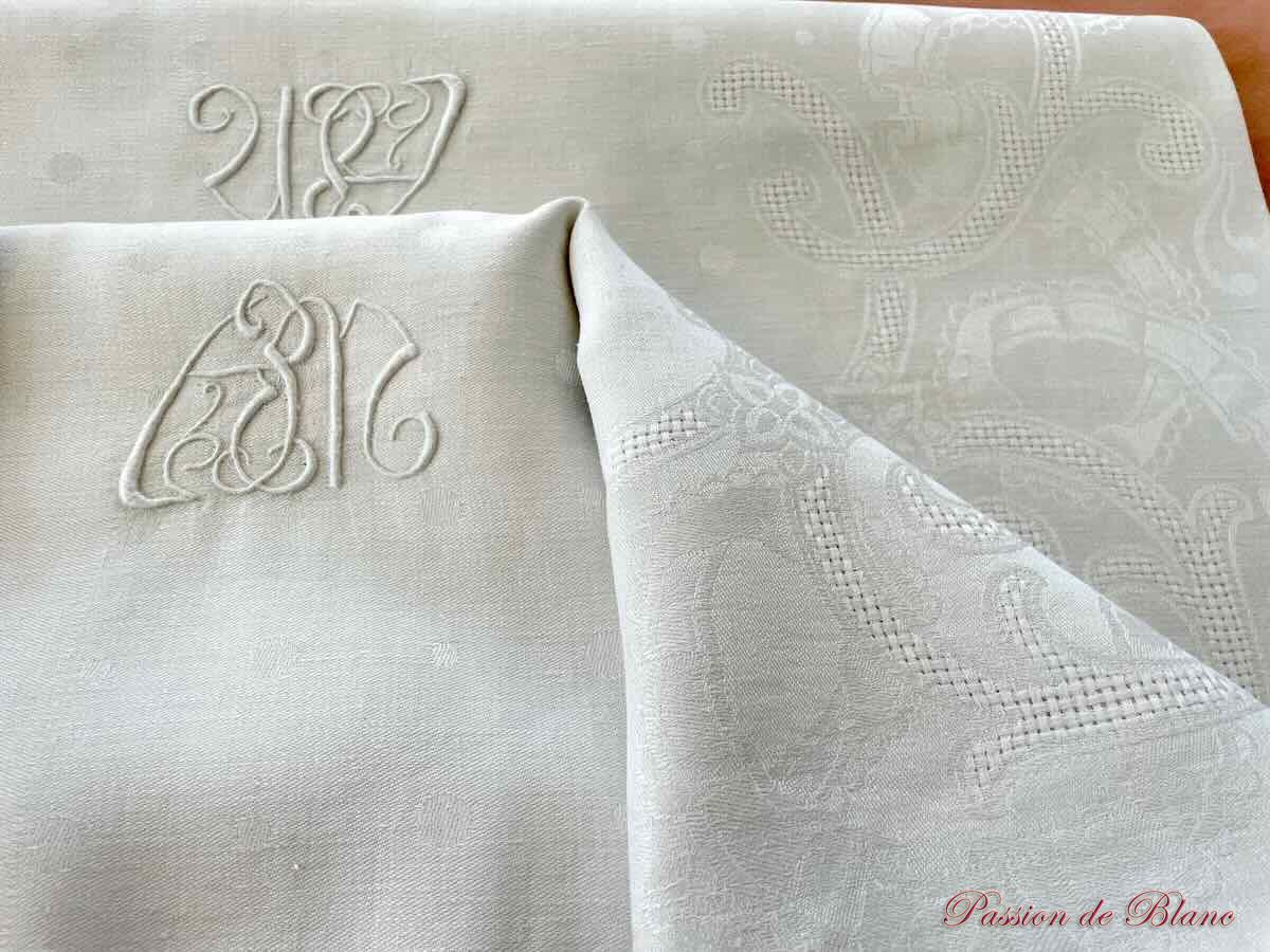 Nappe damassée AM