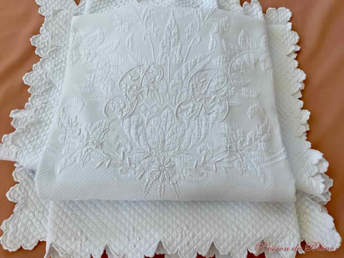 Couverture PM feston mariage