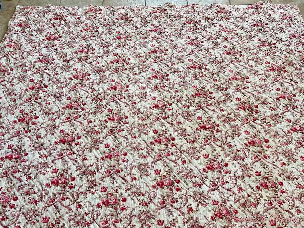 Couverture piquée fleurie