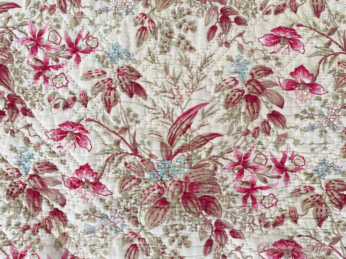 Grande couverture Piquée XIXe siècle: deux faces aux motifs fleuris différents – Image 8