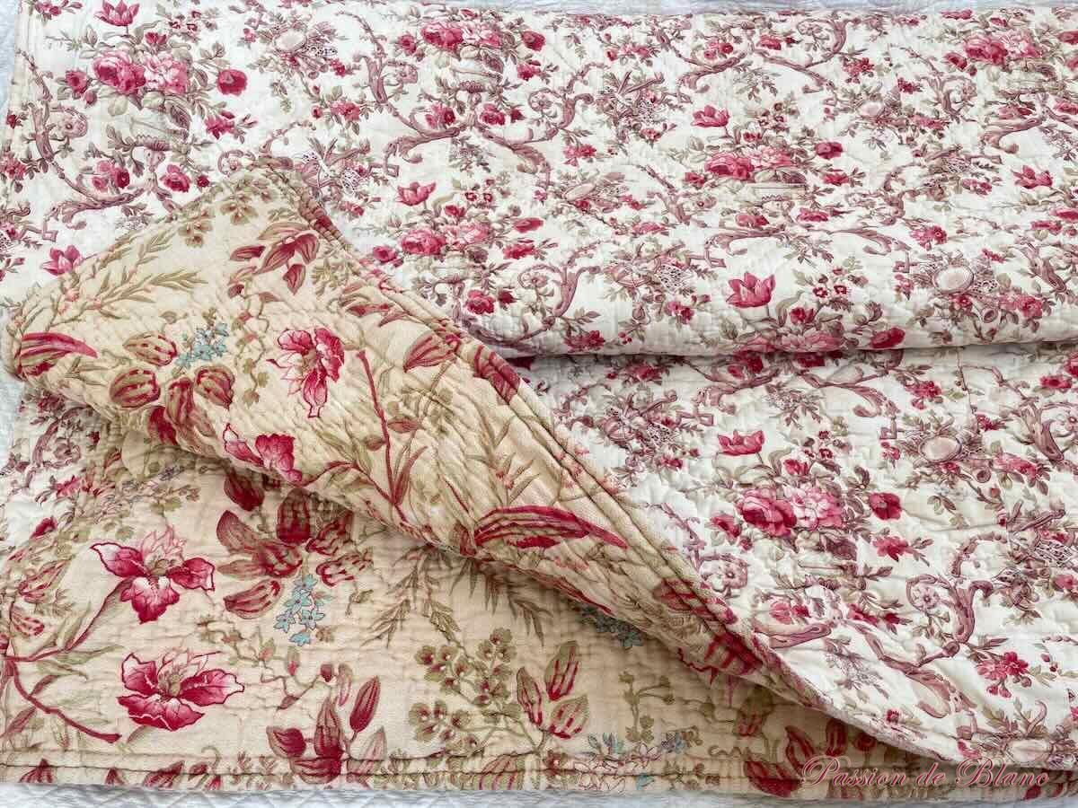 Couverture piquée fleurie