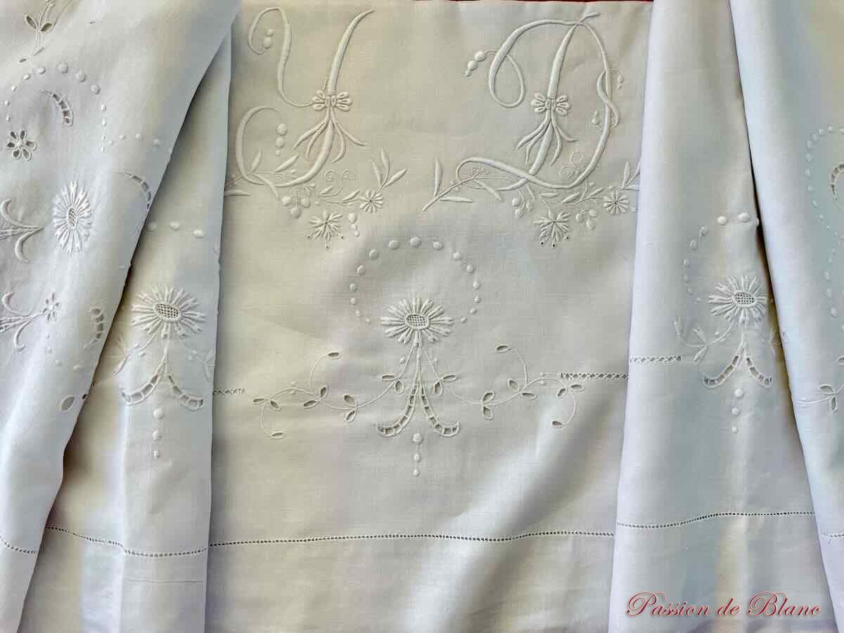 Drap YD broderie main