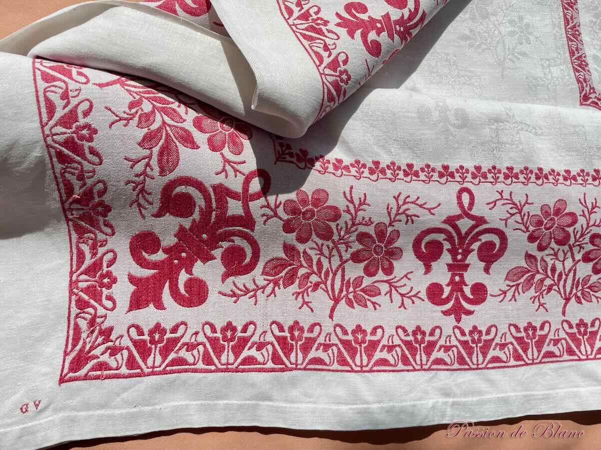 Nappe damassée Napoléon III avec Liteaux Rouge Napoléon III Sur Toile Lin fin – Image 3